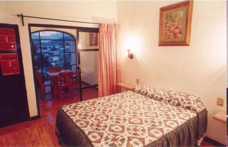 Hotel Loma Linda Taxco Екстериор снимка